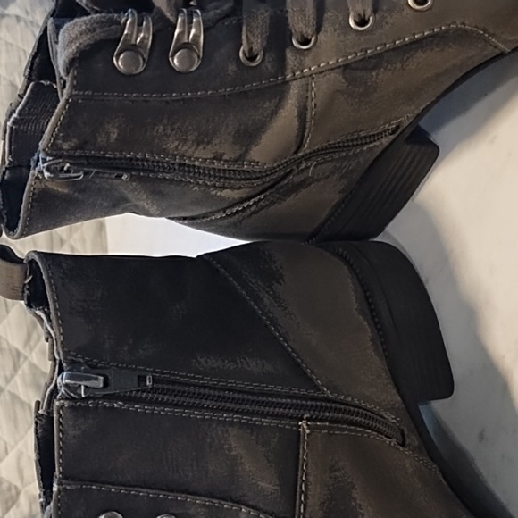 Frye & Co. Penny Bootie Distressed Lace Up Zipper Side Size 7 - Picture 12 of 12